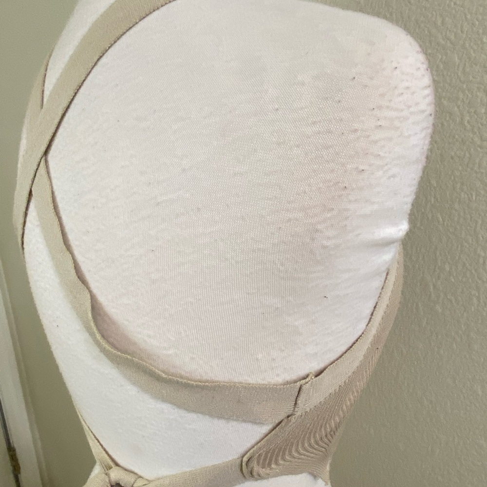 Beige Ribbed Halter Tank Top - Picture 3 of 4